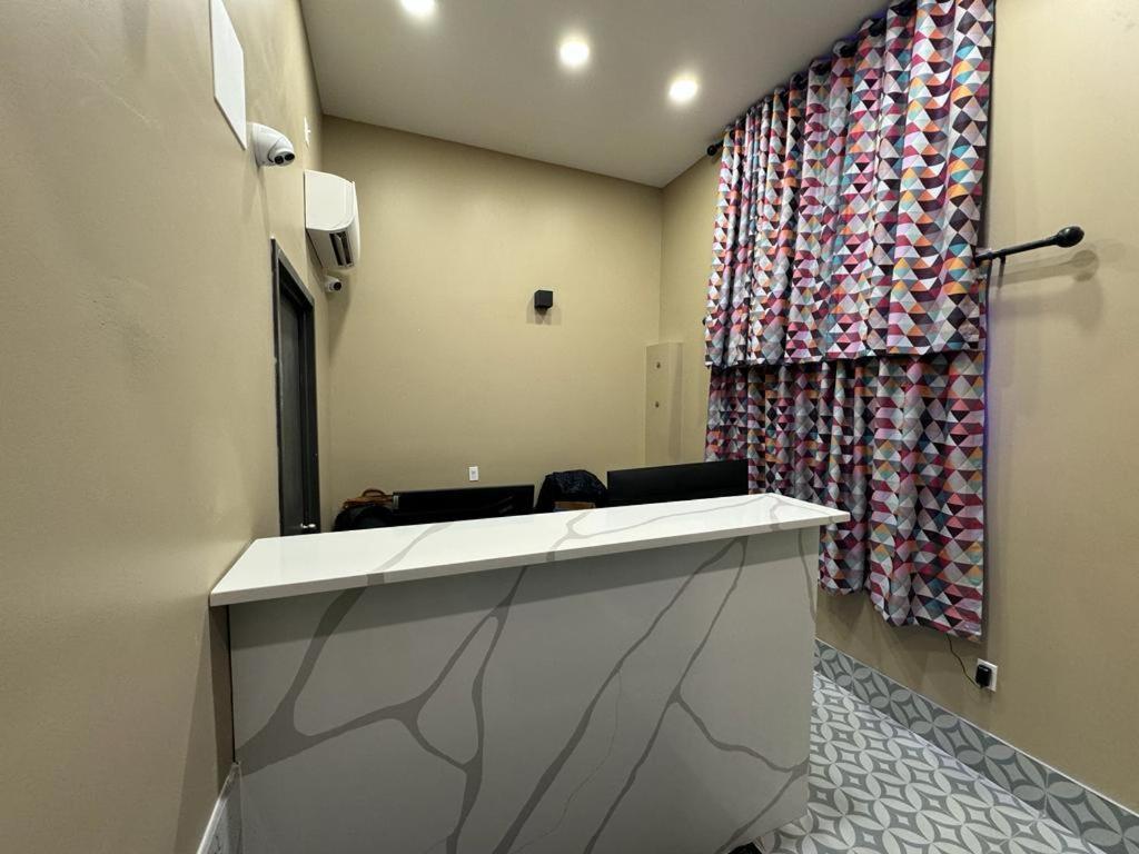 Moon Hotel Brooklyn ニューヨーク エクステリア 写真